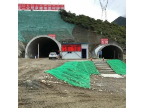 新疆隧道門(mén)禁人員定位設(shè)備安裝案例